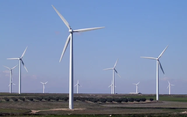 Lastlongerrightnow.com Wind Power Giants Leading the Renewable Revolution